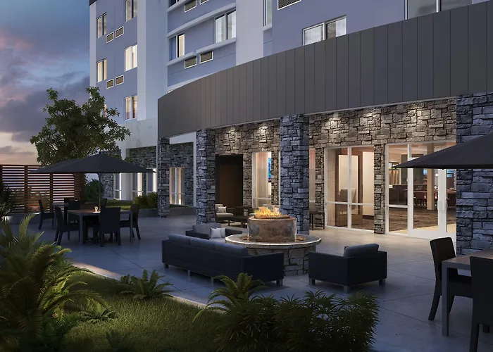 Courtyard By Marriott Houston Intercontinental Airport Hotel